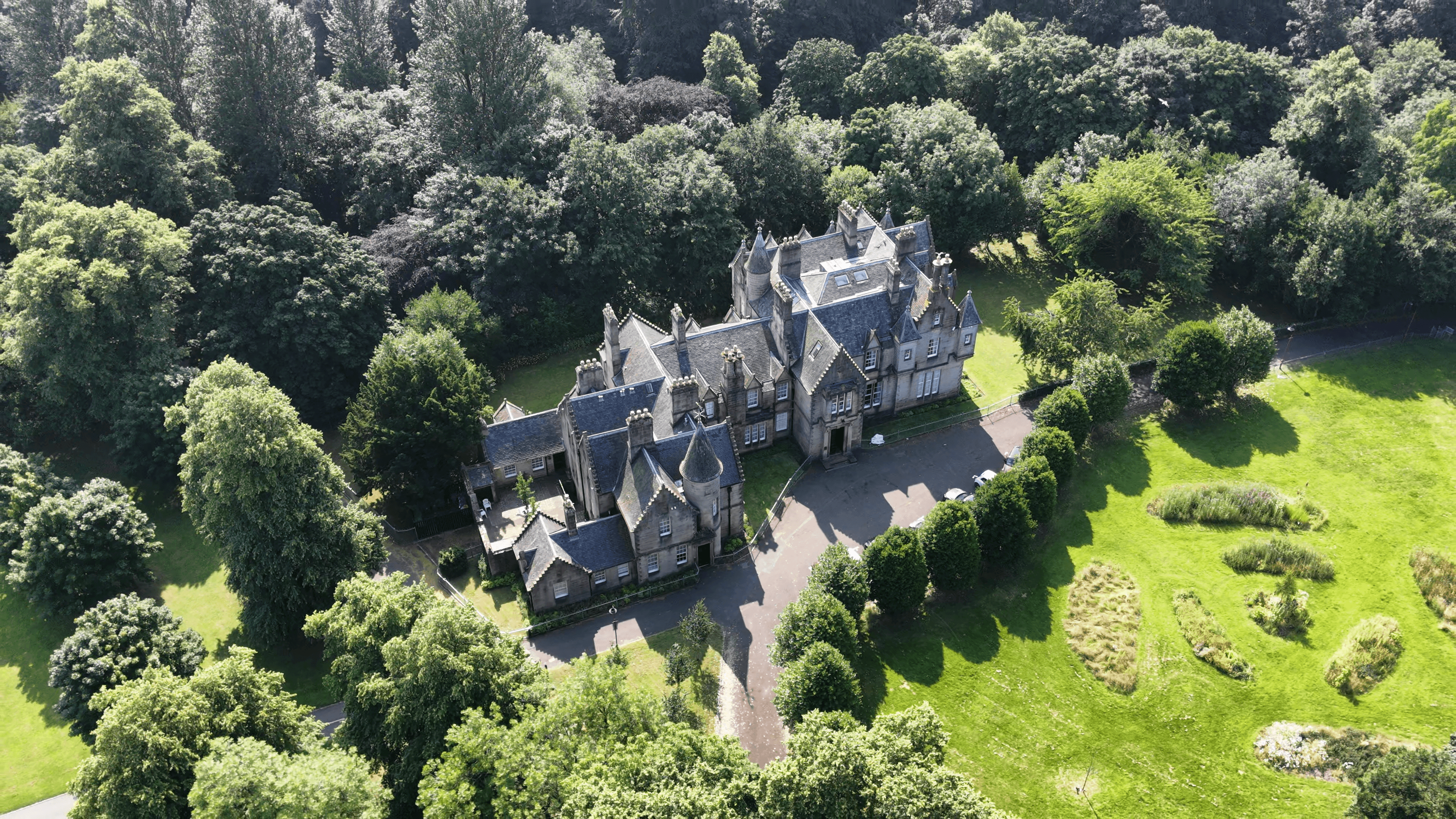 Tollcross Park Drone Image 2026 summer